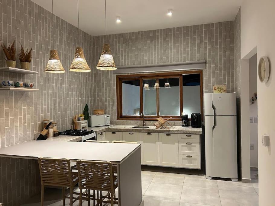 Holiday home Paraiso A Beira-mar - Acomoda 6 Pessoas Com Piscina Privativa *